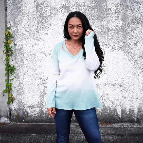 The House Of Gentry Tops - Ombré Mint Thermal Top